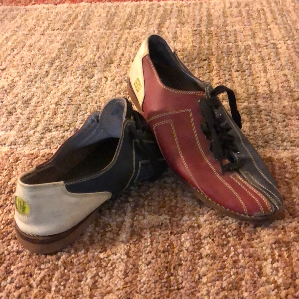 Men’s vintage EB bowling shoes